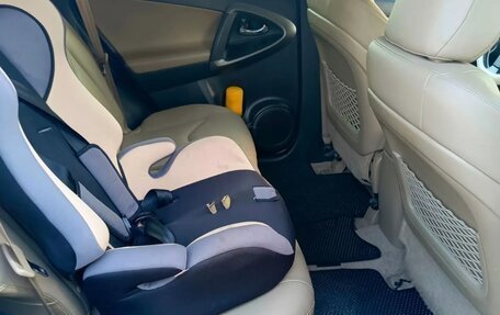 Toyota RAV4, 2009 год, 1 420 000 рублей, 29 фотография