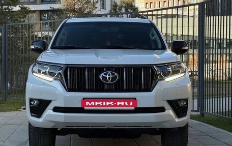 Toyota Land Cruiser Prado 150 рестайлинг 2, 2021 год, 6 100 000 рублей, 5 фотография