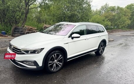 Volkswagen Passat B8 рестайлинг, 2019 год, 3 750 000 рублей, 4 фотография