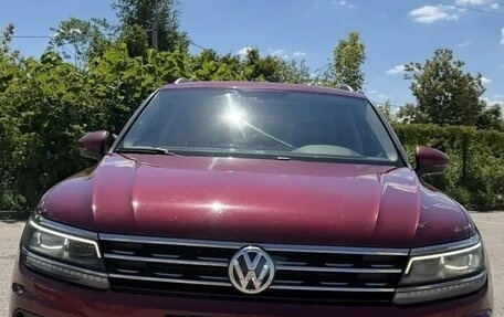 Volkswagen Tiguan II, 2017 год, 2 750 000 рублей, 1 фотография
