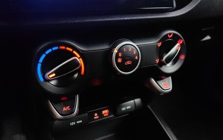 KIA Rio IV, 2018 год, 1 375 000 рублей, 15 фотография
