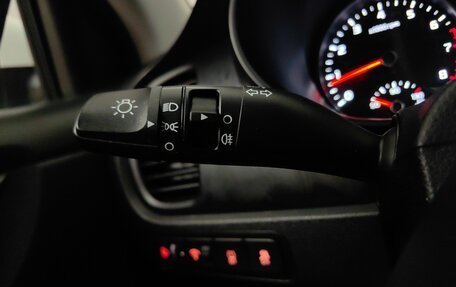 KIA Rio IV, 2018 год, 1 375 000 рублей, 20 фотография