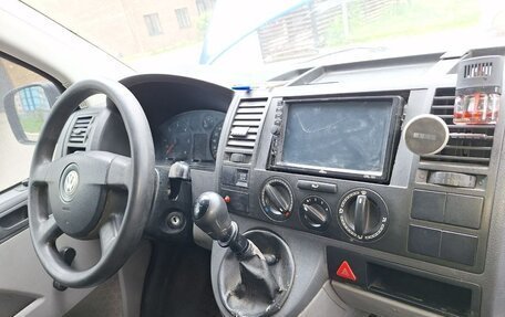 Volkswagen Transporter T5 рестайлинг, 2007 год, 700 000 рублей, 8 фотография