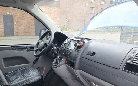 Volkswagen Transporter T5 рестайлинг, 2007 год, 700 000 рублей, 10 фотография