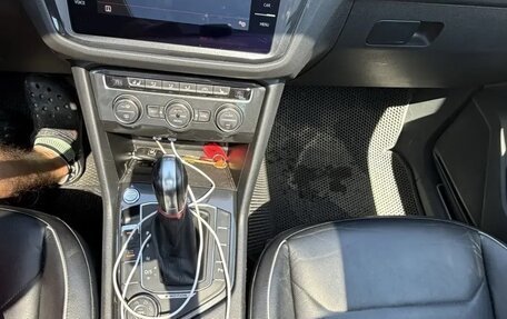 Volkswagen Tiguan II, 2017 год, 2 750 000 рублей, 18 фотография