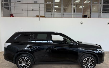 Mitsubishi Outlander III рестайлинг 3, 2014 год, 1 350 000 рублей, 7 фотография