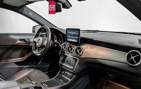 Mercedes-Benz GLA, 2017 год, 2 390 000 рублей, 11 фотография
