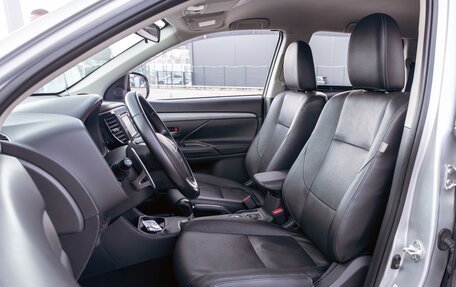 Mitsubishi Outlander III рестайлинг 3, 2014 год, 1 295 000 рублей, 11 фотография