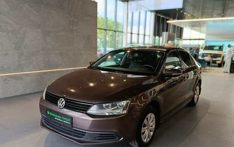 Volkswagen Jetta VI, 2014 год, 999 000 рублей, 3 фотография