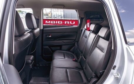 Mitsubishi Outlander III рестайлинг 3, 2014 год, 1 295 000 рублей, 17 фотография