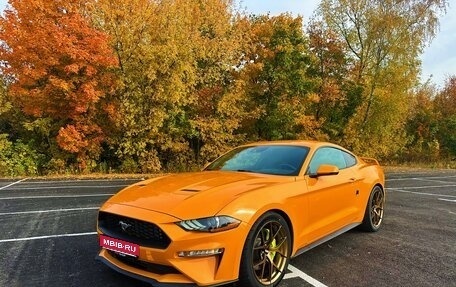 Ford Mustang VI рестайлинг, 2019 год, 4 425 000 рублей, 1 фотография