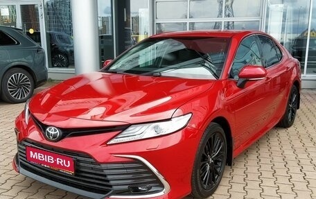 Toyota Camry, 2021 год, 3 549 000 рублей, 1 фотография