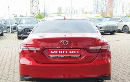 Toyota Camry, 2021 год, 3 549 000 рублей, 5 фотография