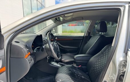 Toyota Avensis III рестайлинг, 2006 год, 799 000 рублей, 11 фотография