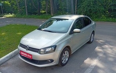 Volkswagen Polo VI (EU Market), 2013 год, 750 000 рублей, 1 фотография