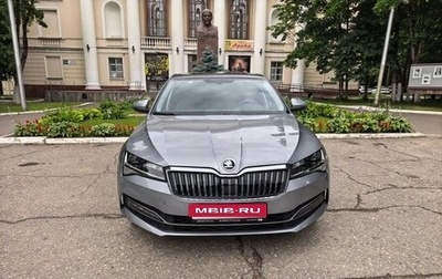 Skoda Superb III рестайлинг, 2025 год, 3 950 000 рублей, 1 фотография