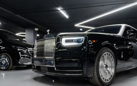 Rolls-Royce Phantom VIII, 2019 год, 41 000 000 рублей, 3 фотография