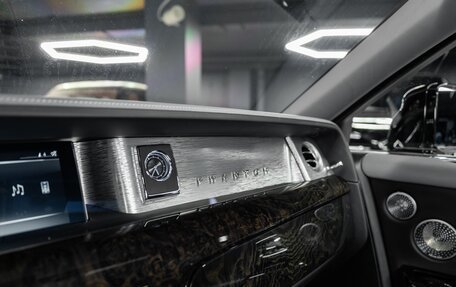 Rolls-Royce Phantom VIII, 2019 год, 41 000 000 рублей, 16 фотография