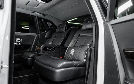 Rolls-Royce Phantom VIII, 2019 год, 41 000 000 рублей, 19 фотография