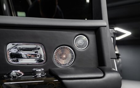 Rolls-Royce Phantom VIII, 2019 год, 41 000 000 рублей, 25 фотография