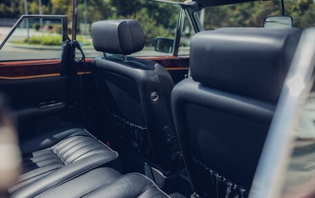 Rolls-Royce Corniche I - IV, 1986 год, 20 000 000 рублей, 18 фотография