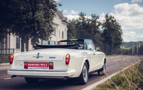 Rolls-Royce Corniche I - IV, 1986 год, 20 000 000 рублей, 12 фотография