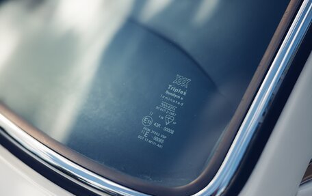 Rolls-Royce Corniche I - IV, 1986 год, 20 000 000 рублей, 25 фотография