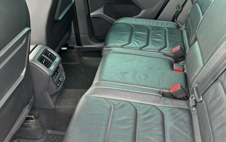 Volkswagen Tiguan II, 2019 год, 3 100 000 рублей, 28 фотография