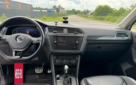 Volkswagen Tiguan II, 2019 год, 3 100 000 рублей, 29 фотография