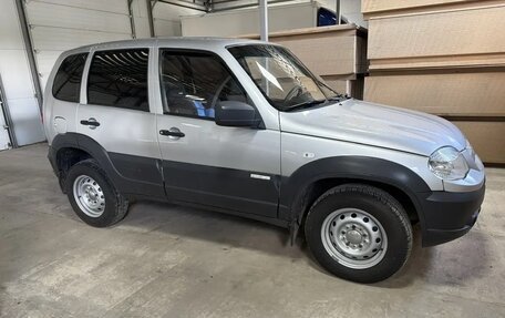 Chevrolet Niva I рестайлинг, 2013 год, 530 000 рублей, 2 фотография