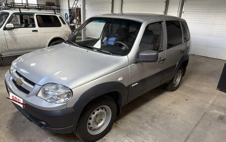 Chevrolet Niva I рестайлинг, 2013 год, 530 000 рублей, 4 фотография