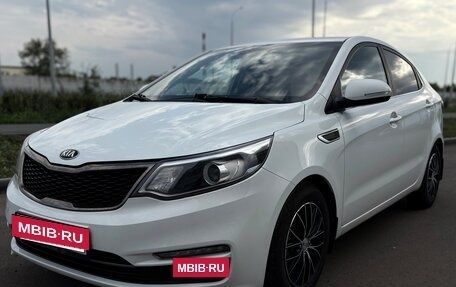 KIA Rio III рестайлинг, 2016 год, 890 000 рублей, 2 фотография