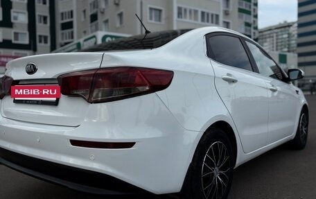 KIA Rio III рестайлинг, 2016 год, 890 000 рублей, 4 фотография