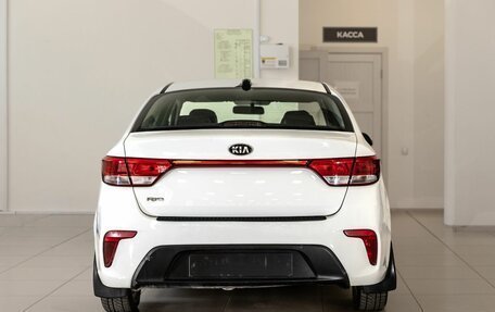 KIA Rio IV, 2018 год, 1 611 000 рублей, 5 фотография
