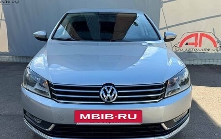 Volkswagen Passat B7, 2011 год, 1 379 000 рублей, 5 фотография