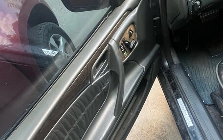 Mercedes-Benz E-Класс, 1999 год, 380 000 рублей, 4 фотография
