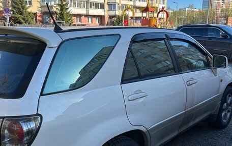 Toyota Harrier, 1998 год, 700 000 рублей, 4 фотография