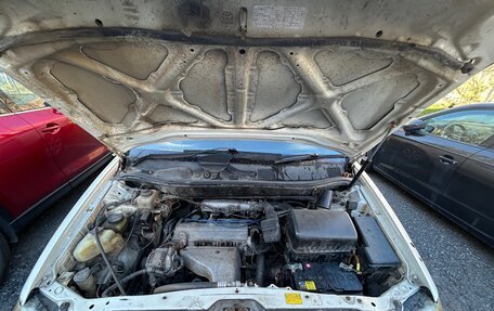 Toyota Harrier, 1998 год, 700 000 рублей, 9 фотография