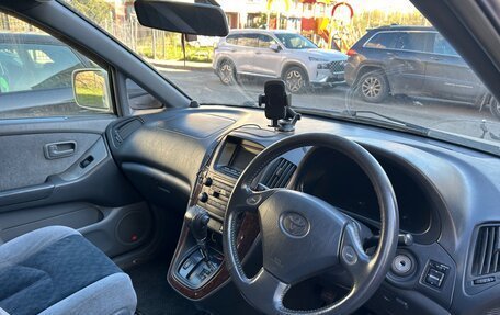 Toyota Harrier, 1998 год, 700 000 рублей, 5 фотография