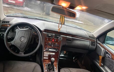 Mercedes-Benz E-Класс, 2000 год, 415 000 рублей, 9 фотография