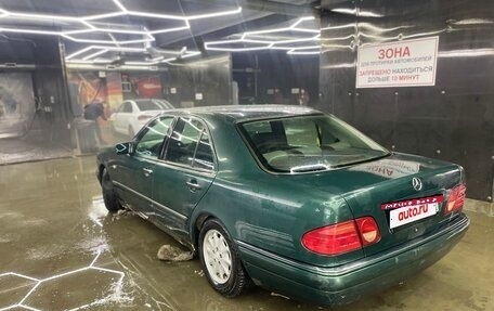 Mercedes-Benz E-Класс, 2000 год, 415 000 рублей, 5 фотография