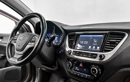 Hyundai Solaris II рестайлинг, 2017 год, 1 155 000 рублей, 9 фотография