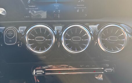 Mercedes-Benz CLA, 2021 год, 2 350 000 рублей, 8 фотография
