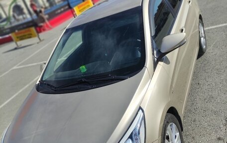 Hyundai Solaris II рестайлинг, 2014 год, 898 000 рублей, 5 фотография