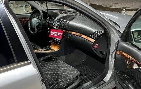 Mercedes-Benz E-Класс, 2002 год, 500 000 рублей, 5 фотография
