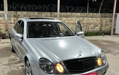 Mercedes-Benz E-Класс, 2002 год, 500 000 рублей, 6 фотография