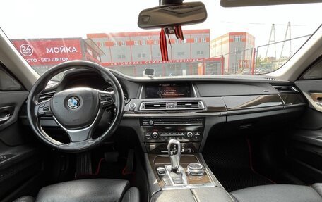 BMW 7 серия, 2015 год, 1 450 000 рублей, 6 фотография