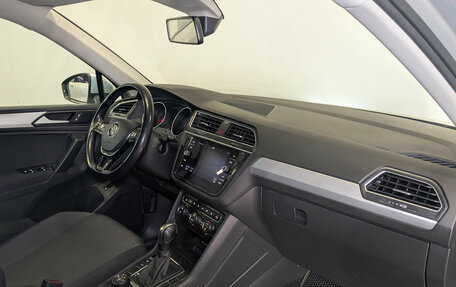 Volkswagen Tiguan II, 2020 год, 2 570 000 рублей, 11 фотография