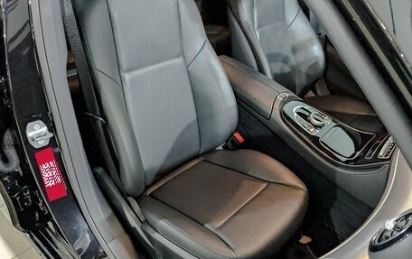 Mercedes-Benz E-Класс, 2019 год, 3 300 000 рублей, 24 фотография
