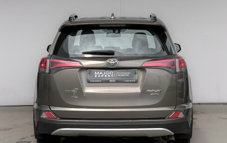 Toyota RAV4, 2016 год, 1 985 000 рублей, 6 фотография